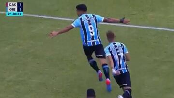 Va a ser el rey del fútbol brasileño: ¡qué golazo de Luis Suárez con Gremio!