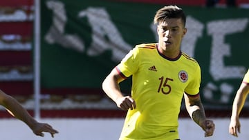 Matheus Uribe durante un partido con la Selecci&oacute;n Colombia.