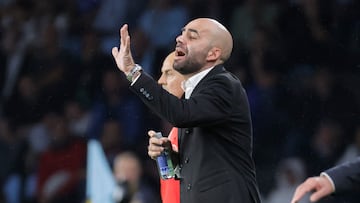 Claudio Giráldez, durante el partido contra el Real Madrid en Balaídos.