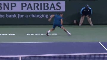Federer, al estilo Nadal: as赤 resisti車 el asedio de Wawrinka