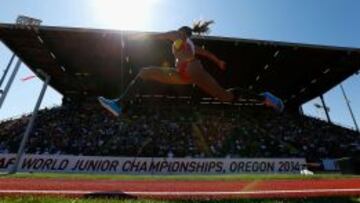 Ana Peleteiro durante la competición de triple salto en Eugene.