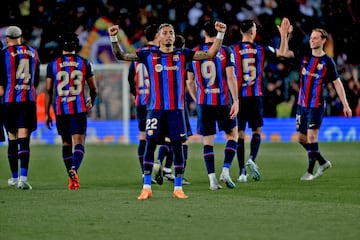 3-0. Raphinha celebra el tercer tanto que marca en el  minuto 38 de encuentro.