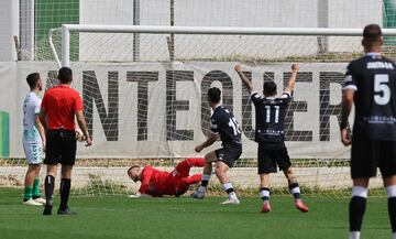 Solde, de cabeza, anotó el 3-2.