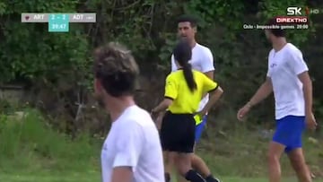 El divertido momento vivido por Djokovic durante un partido de exhibición
