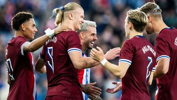 Con su nuevo triplete vistiendo la camiseta de Noruega, Haaland se encamina a ser el máximo goleador de la selección.