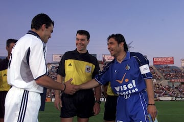 Jug¨® con el Getafe en dos etapas: en la temporada 1988-89 y en la 2000-01. Visti¨® la camiseta rojiblanca desde 1989 hasta 1993.
