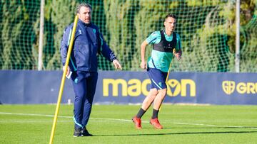 Sergio junto a Fede, en un entrenamiento del C&aacute;diz.