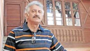 <b>CONTENTO. </b>David Vidal está al tanto, desde Sancti Petri, de las novedades del club.