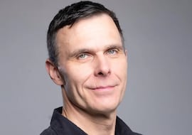 Matt Kaeberlein, experto en longevidad: “Para mantenerse en forma, necesitas actividad física constante y de baja intensidad”