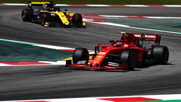 Ricciardo (Renault RS19) y Leclerc (Ferrari SF90). Barcelona, F1 2019.