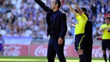 Álvaro Cervera, evacuado del entreno por un balonazo