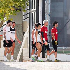 Piccini vuelve al grupo y apunta al tramo final de competición