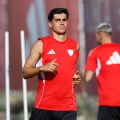 Frenazo al traspaso de Juanlu: viaja a Genselkirchen