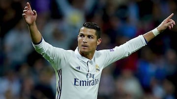 Cristiano Ronaldo celebra su gol ante el Sporting de Portugal.