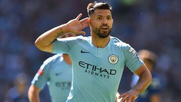 Agüero passes 200-goal mark for City in Chelsea victory