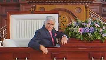 funeral dead islan 2 dead happy zombis muerte