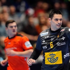 Ángel Fernández podrá jugar
esta noche ante Eslovenia