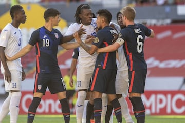  El partido fue muy parejo línea por línea, pero al final se terminó imponiendo Honduras por marcador de 2-1 y con ello clasificaron a los Juegos Olímpicos de Tokio 2020.