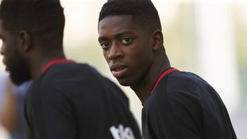 GRA402. ,SANT JOAN DESPÍ (BARCELONA).08/09/17.-El delantero Francés del Fútbol Club BarcelonaOusmane Dembélé durante el entrenamiento en la ciudad deportiva Joan Gamper.EFE/Alejandro García