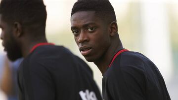 GRA402. ,SANT JOAN DESP&Iacute; (BARCELONA).08/09/17.-El delantero Franc&eacute;s del F&uacute;tbol Club BarcelonaOusmane Demb&eacute;l&eacute; durante el entrenamiento en la ciudad deportiva Joan Gamper.EFE/Alejandro Garc&iacute;a