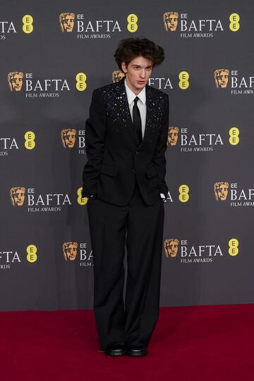 Mark Eydelshteyn posa en la alfombra roja de los premios BAFTA 2025 celebrados en el Royal Festival Hall del Southbank Centre de Londres.