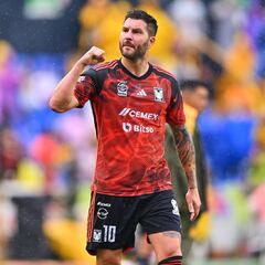 Gignac, el favorito para anotar en el primer tiempo del Clásico Regio