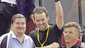 Peter Lundgren, con perilla, ayer.