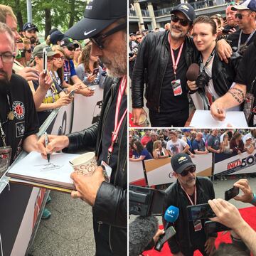 El actor Jeffrey Dean Morgan atendiendo a los aficionados.