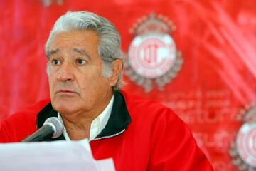 Rafael Lebrija: Fue presidente del Toluca de 1996 a 2007, terminó con una sequía de 23 años en el club y en total logró 5 títulos de la Liga MX. 