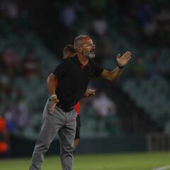 Álvaro Cervera: "El punto ante el Betis es bueno y mejoraremos"