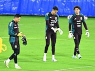 Rangel, Quiñones y Fidalgo al once titular de México