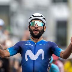 Fernando Gaviria reserva energías en el inicio del Giro de Italia