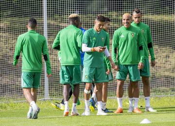 Marruecos se entrena antes del partido frente a España