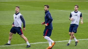 Yeray, Sola e Iñigo Martínez en la sesión del mièrcoles.