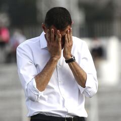 Los números que acercan el final de Poyet en la UC