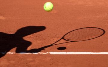 La sombra de la ucraniana Elina Svitolina durante el partido ante Simona Halep.