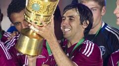 Raúl, Casillas, Puyol y Xavi, nominados al Golden Foot