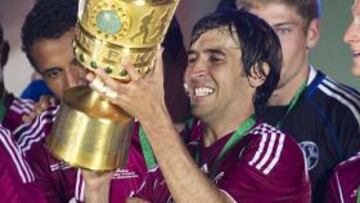Raúl ganó la Copa de Alemania.