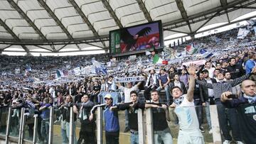 Los aficionados de la Lazio durante un partido de su equipo.