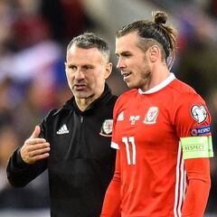 Giggs: "¿Bale? Yo no hablo con Zidane, su inglés no es bueno"