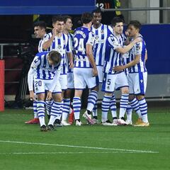 La Real se acerca a Europa a costa de un Eibar que no levanta cabeza