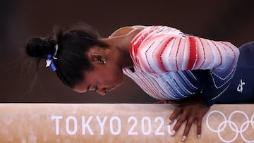 Simone Biles, que aspiraba a ganar seis oros en Tokio, sorprendió con su retirada en la prueba de equipos el segundo día. Aludió que no se sentía preparada mentalmente, poniendo encima de la mesa la presión y la exigencia a la que se ven sometidos los deportistas. Ganó un bronce.