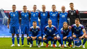 (Back row, From L) Iceland's defender Ragnar Sigurdsson, Iceland's forward Alfred Finnbogason, Iceland's defender Birkir Saevarsson, Iceland's defender Hordur Bjorgvin Magnusson, Iceland's forward Jon Dadi Bodvarsson and Iceland&#