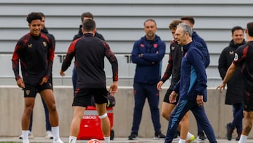 Caparrós, de regreso en el Sevilla.