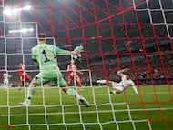 Just four teams are left in the Champions League after a thrilling round of quarterfinal matches. Now we head into to the semis with one team as favorite.