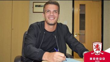 Un exjuvenil del Liverpool reconoce que lesionó a un compañero para jugar