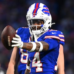 Stefon Diggs reveals the NFL’s greatest ever hands