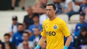 La sorprendente doble atajada de Agustín Marchesín con Porto