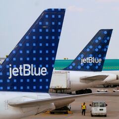 Low-cost airline JetBlue is reducing its routes: which cities will lose flights and when?