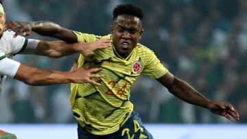 Luis Sinisterra en su primer partido con la Selección Colombia